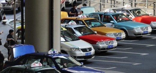 125701449 520x245 Shanghai clamps down on taxi booking apps, which could affect Ubers future in China