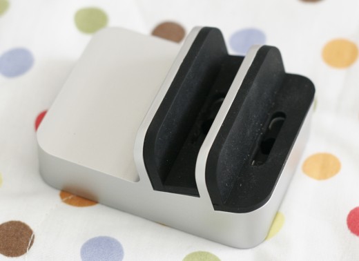 everdock duo 2 520x378 Hands on with the EverDock, a slick universal dock for smartphones and tablets