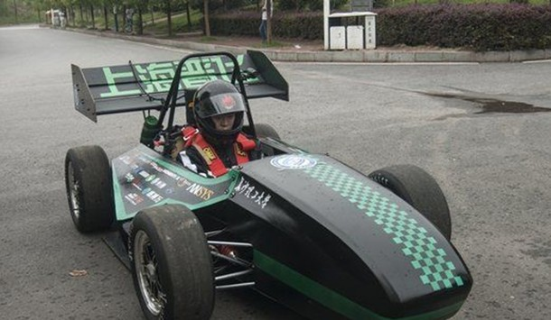 http://cdn3.tnwcdn.com/wp-content/blogs.dir/1/files/2013/11/3D-Race-Car.png