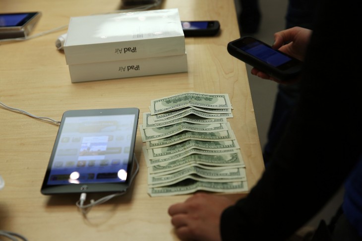 186540338 730x486 photo 186540338 730x486 How the tablet market evolved in 2013: Google, Apple, Samsung, Amazon, and Microsoft battle on