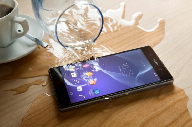 z2water 730x486 Sony has a new flagship Android smartphone: the Xperia Z2